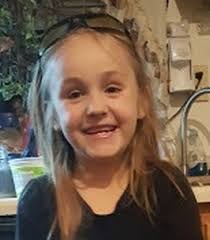 Sandy Sammons's Instagram, Twitter & Facebook