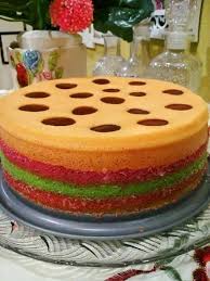 Seri muka kuih atau puteri salat kuih kesukaan ramai. Kek Lapis Kukus Masam Manis Cantik Bak Pelangi