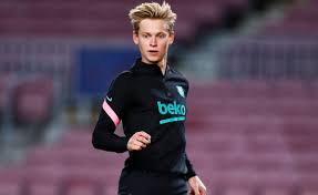 Crowded lionel messi makes sumptuous lob look simple for barcelona after amazing frenkie de jong run and pedri play against elche february 24, 2021 19:39. The Reason Why Frenkie De Jong Did Not Start Against Valencia