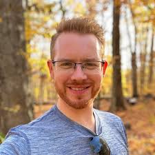 If anyone is looking for work… macys National Holiday Hiring Event! Sept.  25th, 11am-6pm Competitive weekly pay & flexible schedules Access your  earned wages anytime Amazing colleague discount at Macy's & Bloomingdale's