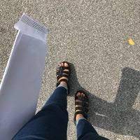 Tenaga kerja yaitu setiap orang yang melakukan pekerjaan guna menghasilkan barang dan atau jasa untuk memenuhi kebutuhan sendiri maupun untuk masyarakat. Pejabat Tenaga Kerja Pelabuhan Klang Selangor