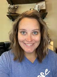 Went for a complete minimal look. This is a 5 minute makeup look.