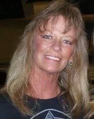 Robin Keever's Instagram, Twitter & Facebook