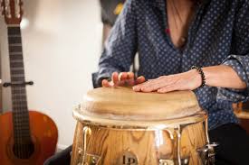 Jenis alat musik ritmis ini dibuat dari kayu yang dibubut. 18 Alat Musik Ritmis Dan Kegunaannya Bukareview