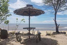 You can enjoy the sunset while relaxing on some grottos available here. B1617 Ditemukan Di Kotim Pantai Ujung Pandaran Ditutup Republika Online