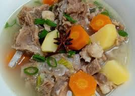 Sop kambing yang enak, kuahnya bening. Masakan Sederhana
