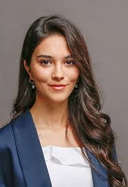 Valerie Sauer's Instagram, Twitter & Facebook