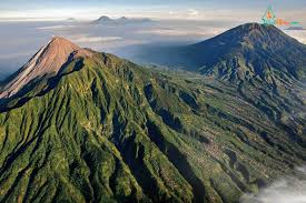 Atas nikmat yang telah kami akan memberikan berbagai jenis gambar pemandangan alam yang cantik mulai dari,gunung,pedesaan,pantai,air terjun,sunset,dan bawah laut. 10 Fakta Unik Gunung Merapi Visit Klaten