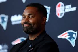 Buckley: Jerod Mayo unafraid to discuss race as Patriots' first Black head  coach