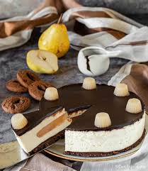 Il Cheesecake Pere E Cioccolato E Uno Straordinario Dolce Cremoso E Delicato Perfetto Sia Come Dessert Di Fine Pasto Si Cioccolato Idee Alimentari Cheesecake
