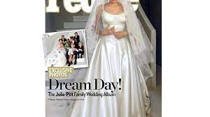 Source about angelina jolie, special envoy/goodwill ambassador of #unhcr. Brangelina Hochzeit So Sah Angelina Jolie In Ihrem Hochzeitskleid Aus Brigitte De