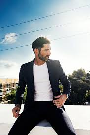 Последние твиты от tom ellis (@tomellis17). I N C R E D I B L E Tom Ellis Luzifer Schauspieler