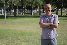 El catedrático de la UPV José Bonet, secretario general de la Real Academia  de Ciencias de España