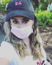 Lissette Tejeda's Instagram, Twitter & Facebook