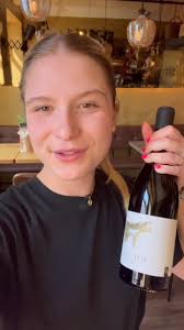 Unsere July Monatswinzerin @piastrehn #goldkostbaden #badenbeiwien  #austria🇦🇹 #goodwine #rosé #fyp #funatwork #restaurant #winebar  #enjoyyoursunday☀️ 🍾🫶🏼