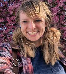 Tory's parents finally got to meet their surrogate grandkids! 🥹🥹 Here's  Oma Pam reading "What Witches Wear" to Matilda -- it turns out that "Book  Witches" wear purple: surprisingly apt! 💜💜💜 (P.s.