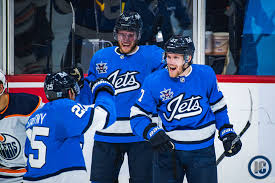 Winnipeg arena was an indoor arena located in the polo park district of winnipeg, manitoba, canada. Winnipeg Jets Morning Papers Illegal Curve Hockey