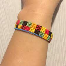Pulsera Harry Styles Merch Harry Styles Etsy En 2021 Joyeria Hecha A Mano Harry Styles Pulseras Simples