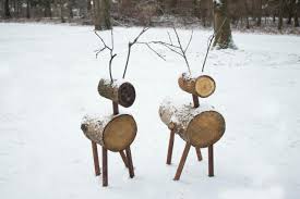 Many homeowners decorating for christmas opt to put their reindeer figurines on their mantel. How To Build Rustic Deer Using Cut Logs How Tos Diy