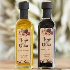 Surprise Your Guests With Our Fresh Premium Olive Oil And Vinegar Choose The Top Flavors From Our Oil Olive Oil Wedding Favors Olive Oil Favors Event Favors