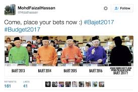 Najib razak is the eldest son of abdul razak, malaysia's second prime minister and the nephew of hussein onn, its third prime minister. Netizens Are Going Crazy Over Najib S Pink Baju Melayu