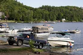 Cette mise à l'eau se déroule de manière variable, selon la taille du bateau et selon la distance à la mer. Plans D Eau Du Quebec Acces En Baisse Tarifs En Hausse La Presse