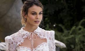 Includes an episode list, cast and character list, character guides, gallery, and more. The Baker And The Beauty Review Vanessa Hounded By Reporters Noa And Daniel Get Into A Fight 1x05 Craveyoutv Tv Show Recaps Reviews Spoilers Interviews