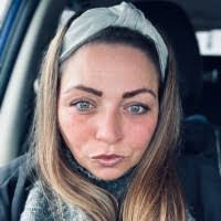 Bernadette Leach's Instagram, Twitter & Facebook