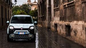 2020 fiat panda hybrid and fiat 500 hybrid | driving, interior, exterior. Fiat Panda Hybrid Hatchback 2020 Review Auto Trader Uk