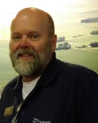 Doug Richards, OMAFRA Swine Specialist, Receives Leadership Award