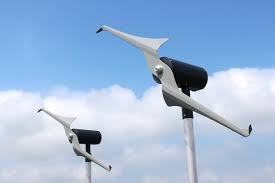 Die Eigene Kleine Windturbine Auf Dem Hausdach Liefert Strom Windkraftanlage Windturbine Windkraftwerk