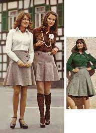 Quali negozi di abbigliamento anni 70 possiamo trovare su internet? Moda Anni 70 Moda Anni 70 Gonne A Pieghe Moda Degli Anni 70 Stili Style Vintage
