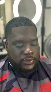 Holiday’s over, but your style stays 🔥! Hit the chair this weekend for a  crisp fade & run the week. ✂️💯 #NashvilleBarber #615Fades  #PostHolidayVibes #MensDrip #FreshCut #TennesseeKings #BookNow