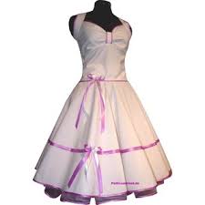 Aug 21, 2020 · schick für die brautmutter sind zum beispiel lindgrün und flieder. Brautkleid Der 50er Jahre Weiss Flieder Tanzkleid Der 50er