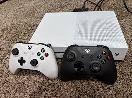Perfect Condition Xbox One S 500gb Bundle Xbox One S Xbox One Xbox