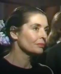 Clarissa Kaye's Instagram, Twitter & Facebook