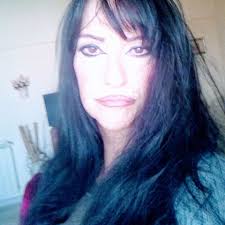 La “body positivity” riguarda tutte le donne: di taglia piccola, grande,  curvy, su sedia a rotelle, incinte, con le rughe… Tutte!