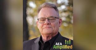 Ray Larkin's Instagram, Twitter & Facebook