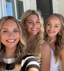 Host with the most🤍🤍 @caroline__byrd