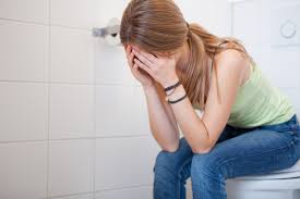 Die gedanken in ihrem kopf diktieren ihren menüplan und sie dreht dabei jede. Bulimie Bulimia Nervosa Anad Essstorungen