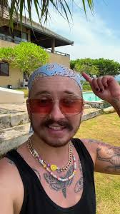 Samir Badran Paradise Hotel Intro