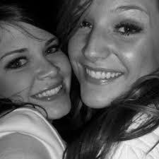 Elise Farr's Instagram, Twitter & Facebook