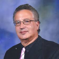 You know what this town really needs? Eight or 9 more carwashes😳