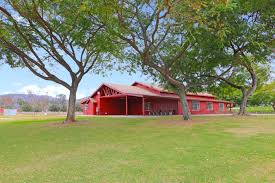The barn at walnut grove has a revenue of $22.7m, and 69 employees. Williams Barn At Walnut Grove San Marcos Ca
