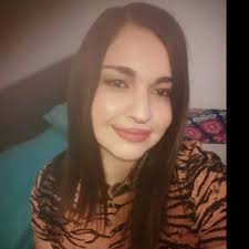 Dania Lazo Adaros🍀 (@DaniaLazo)