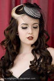Pin By Claudia On Vintage Pinup Rockabilly Hair Make Up Nails Rockabilly Hair Bandana Hair Bows Rockabilly Fashion