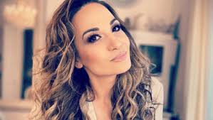 Jelena Tomašević progovorila o finansijskim problemima, a i preseljenju u  Rusiju sa porodicom!