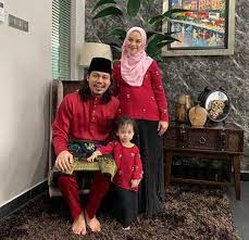 Apa sahaja yang dibuat, pasti menjadi bualan hangat. Semua Patut Contohi Jep Sepahtu Apa Yang Dia Buat Untuk Menjaga Aurat Isteri Dia Patut Diberi Pujian Trending All Mhi