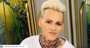 Oczekiwania związane z radością i zapałem do wychowywania dzieci. Agnieszka Chylinska W Dlugich I Ciemnych Wlosach Metamorfoza Piosenkarki Zachwycila Internautow