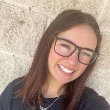 Katelyn Wolf's Instagram, Twitter & Facebook